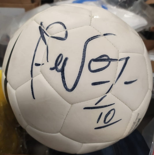 Carlos Tevez - pallone autografato